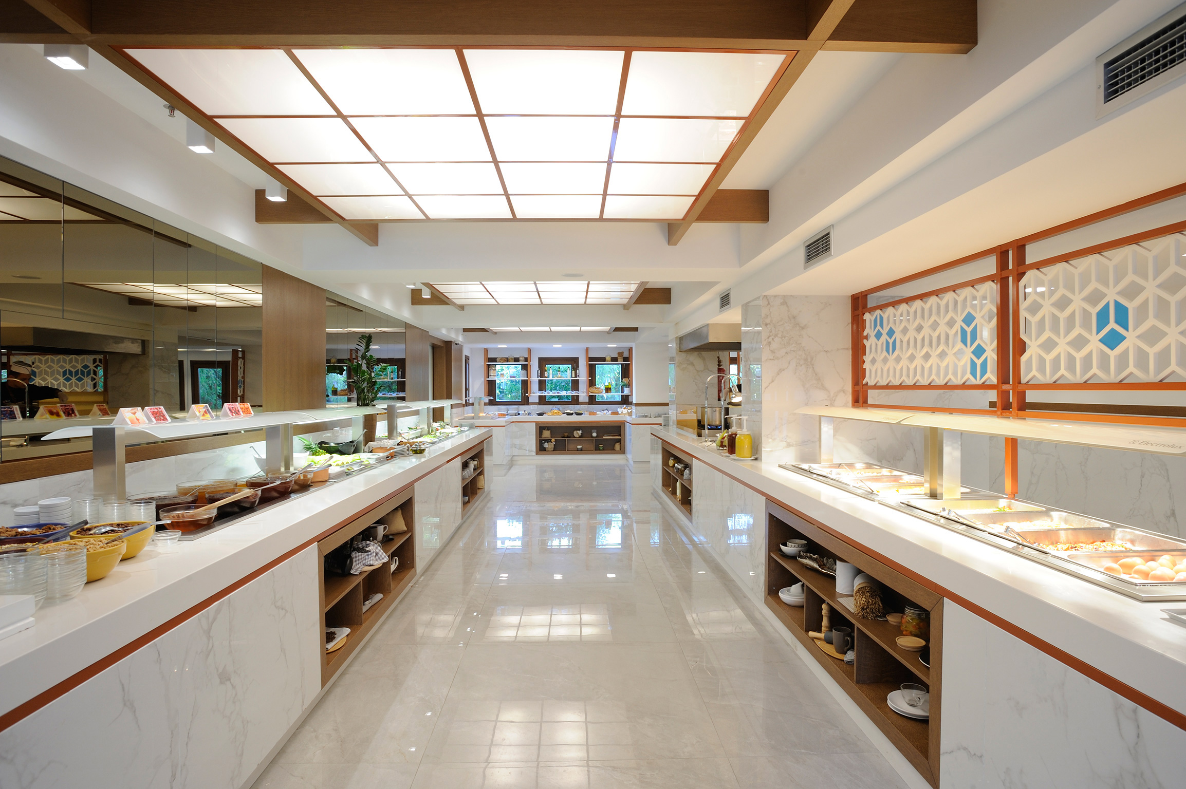 Atrium Ambiance Hotel
