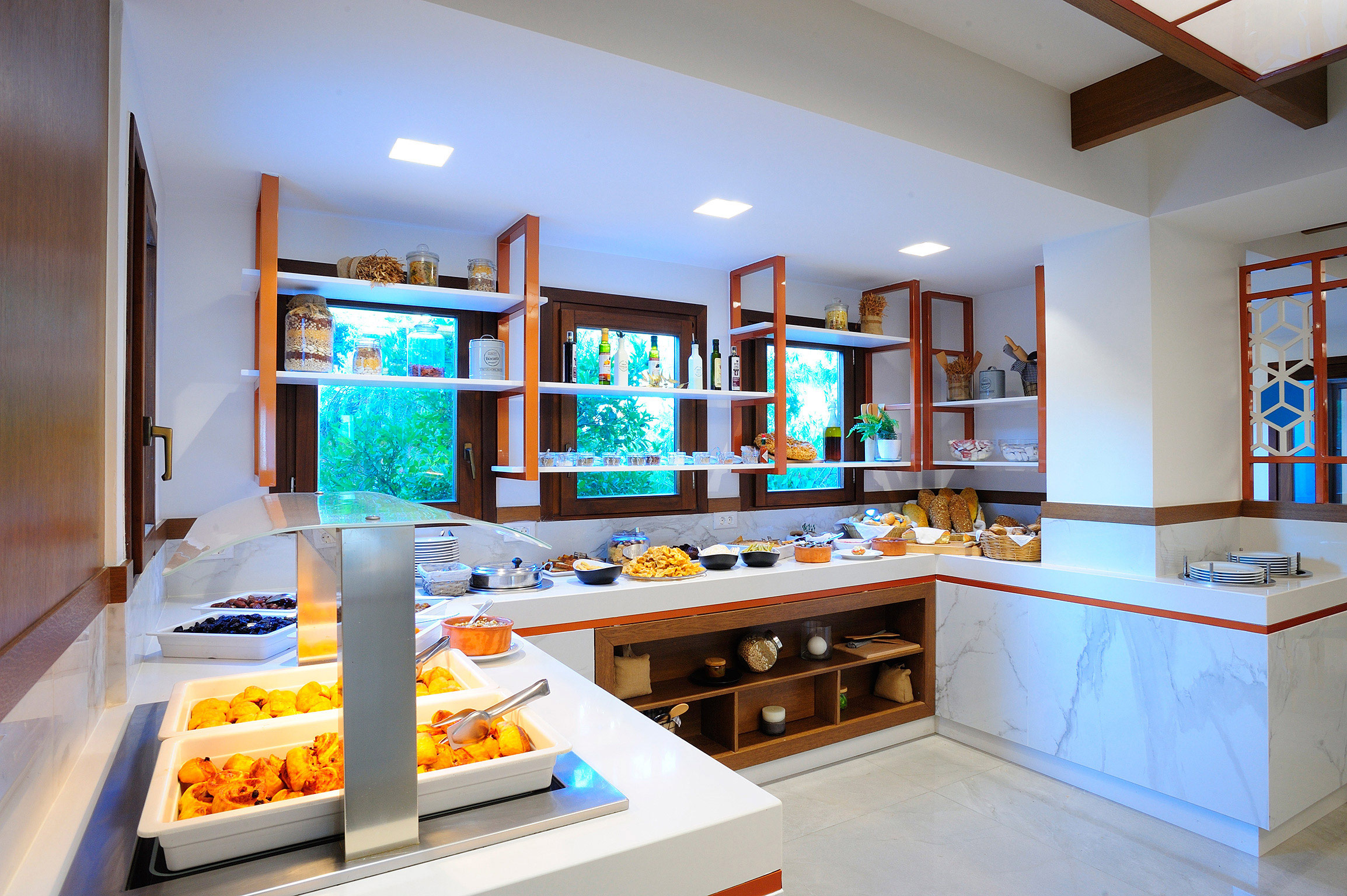 Atrium Ambiance Hotel