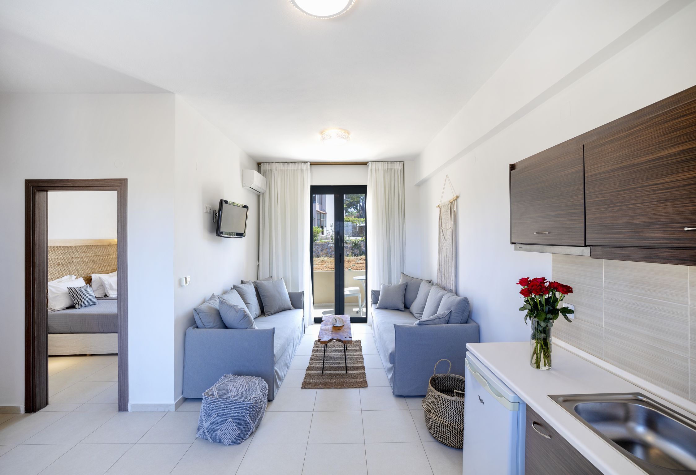 La Stella Suites