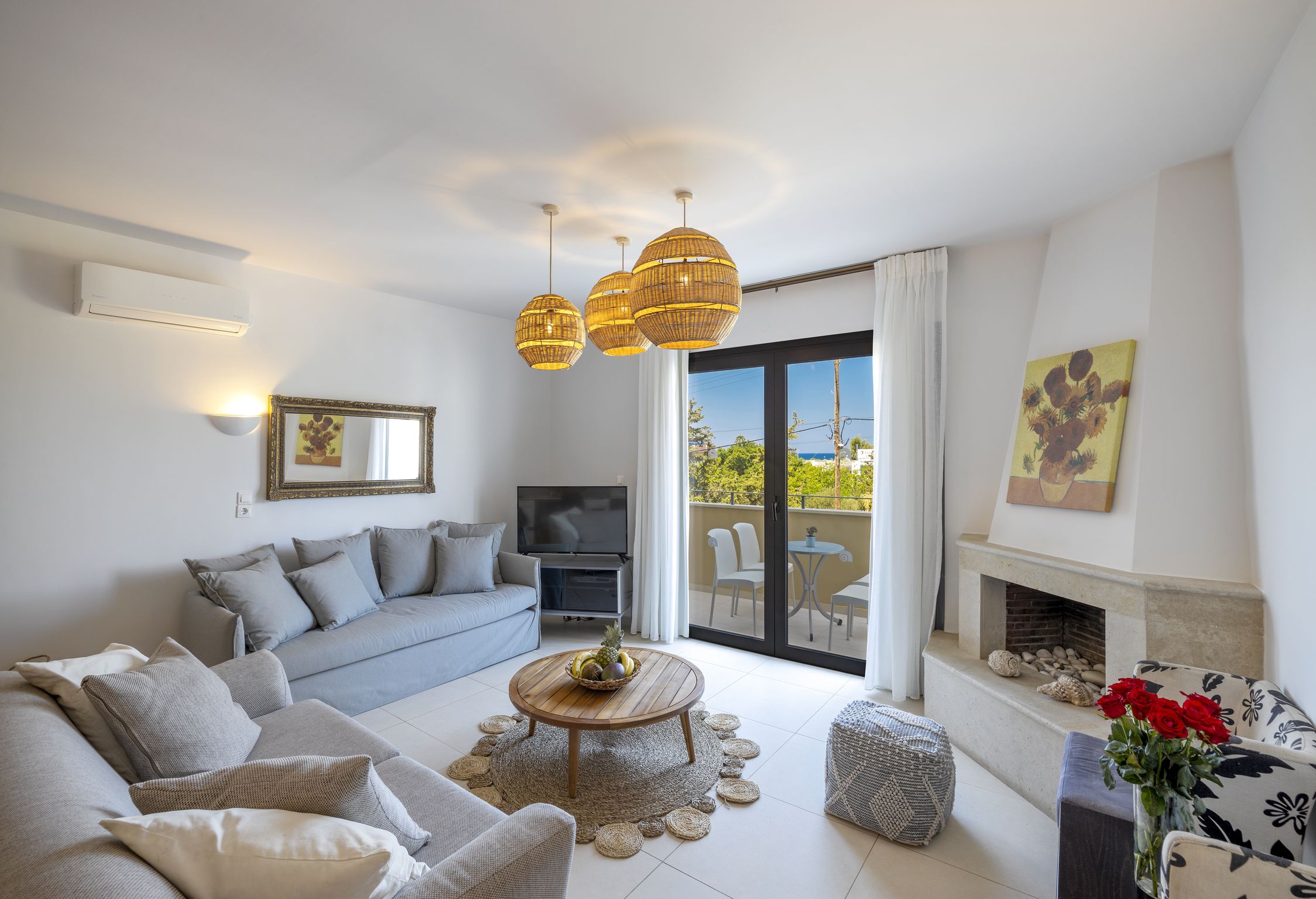 La Stella Suites
