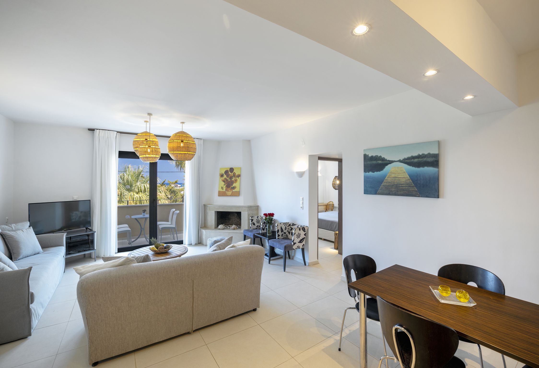 La Stella Suites