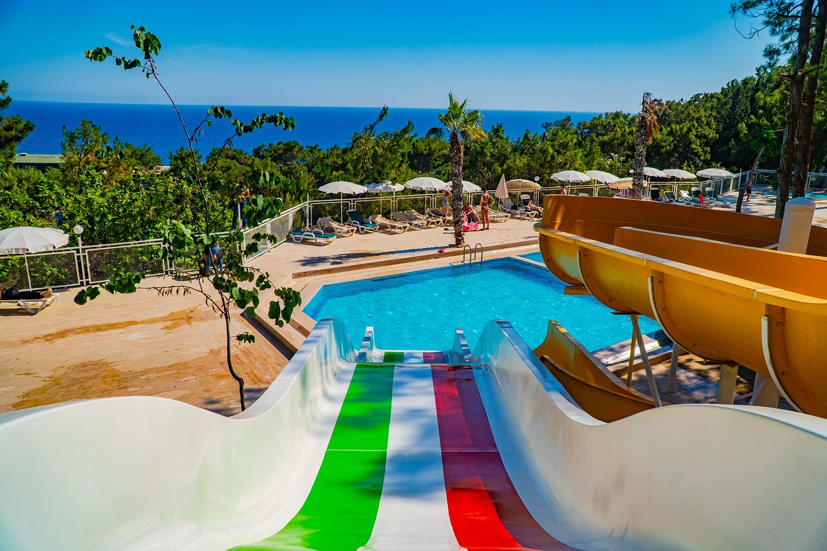 Senza Garden Holiday Club