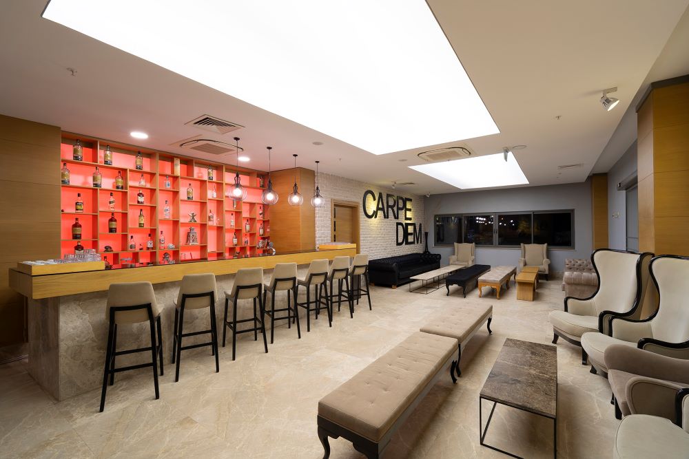 ORFEUS QUEEN HOTEL