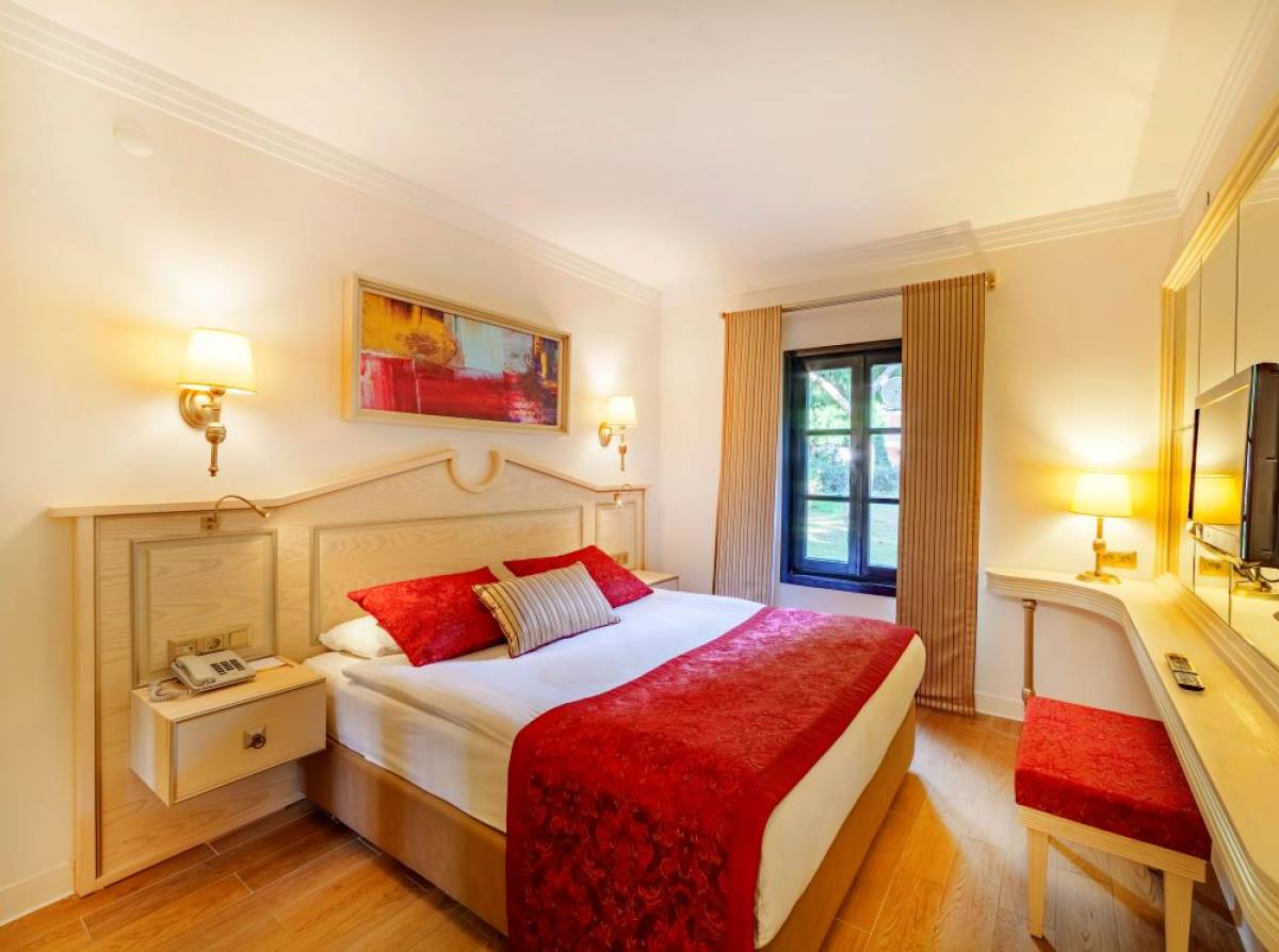 Sunrise Resort Hotel & Spa
