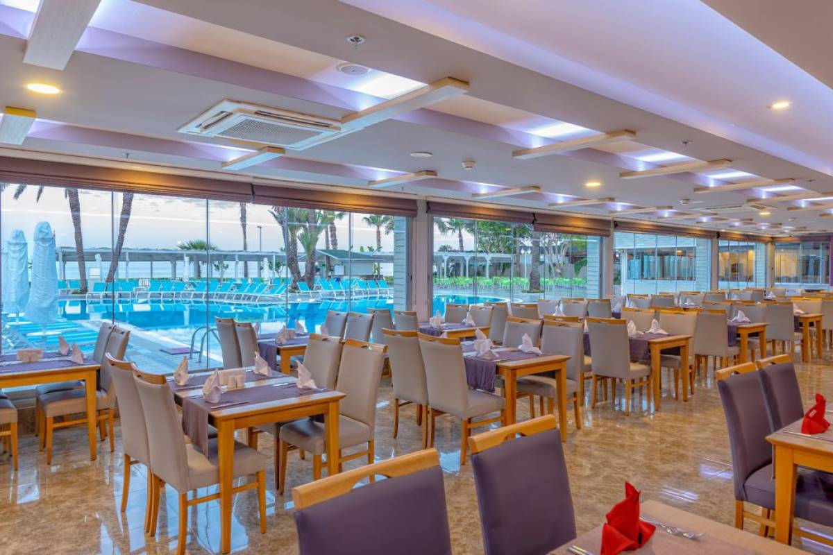 Sandy Beach Hotel