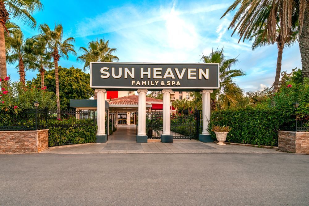 Club Sun Heaven Family Hotel
