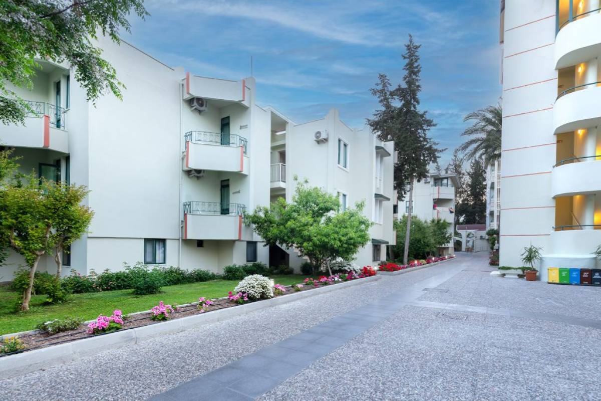 Sandy Beach Hotel