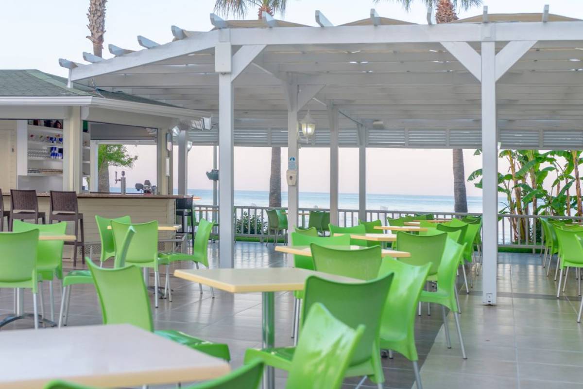 Sandy Beach Hotel