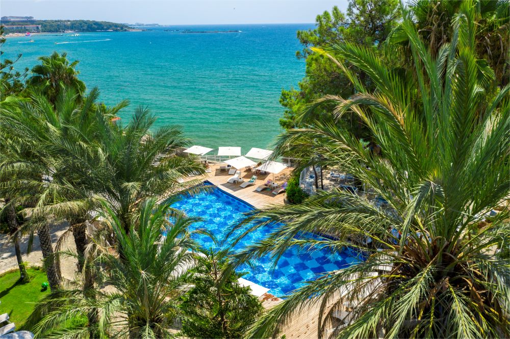 Utopia Beach Club