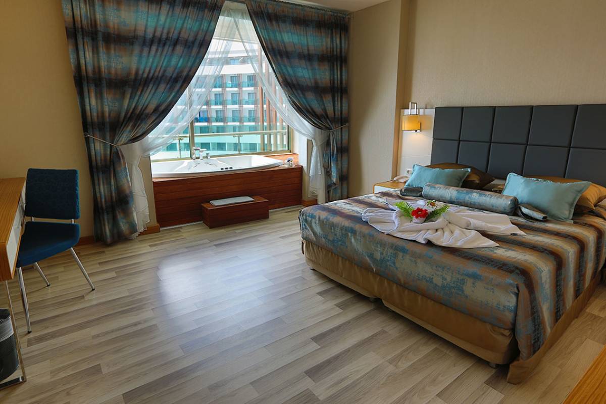 Club Hotel Turan Prince World