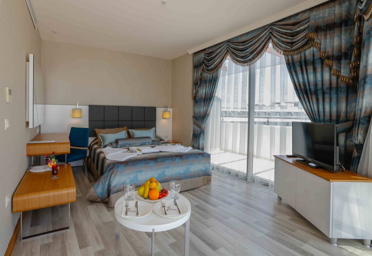 Club Hotel Turan Prince World