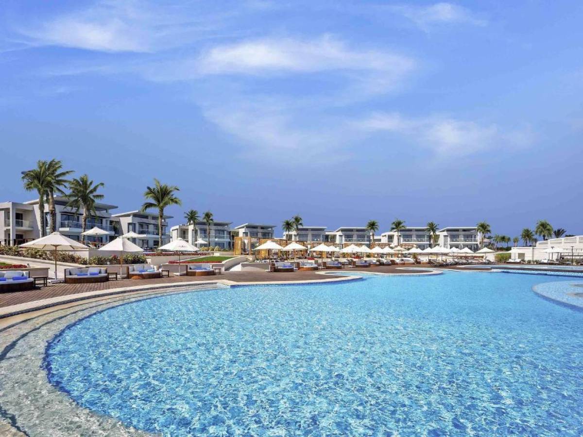 Rixos Premium Magawish Suites & Villas