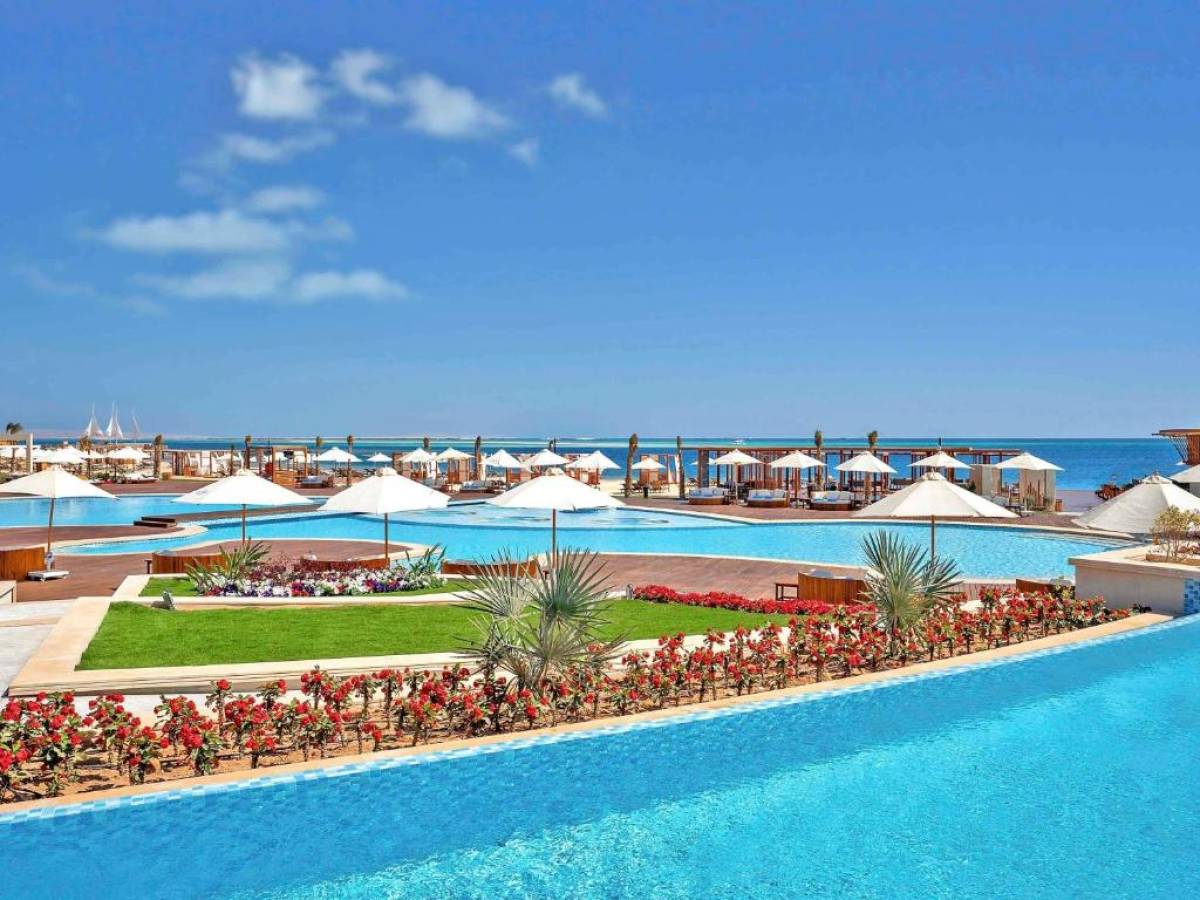 Rixos Premium Magawish Suites & Villas