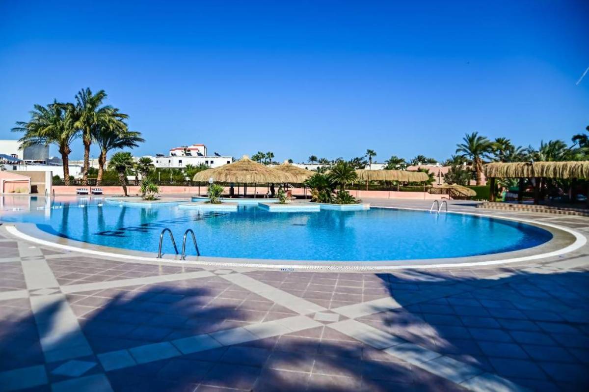 Eagles Paradise Abu Soma Resort
