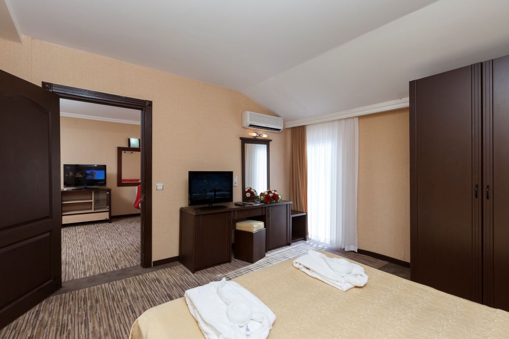 Get Enjoy Hotel