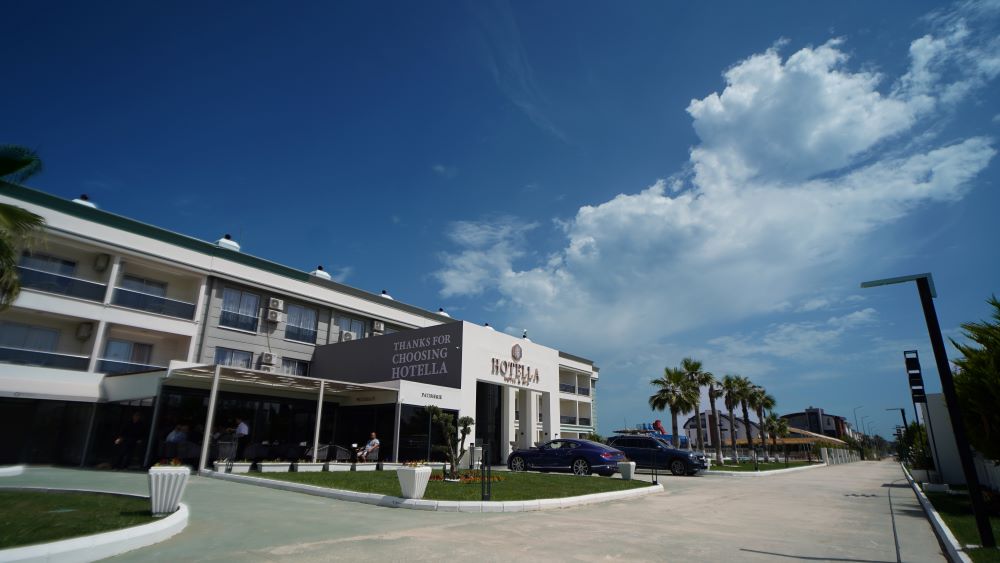 HOTELLA HOTEL & SPA