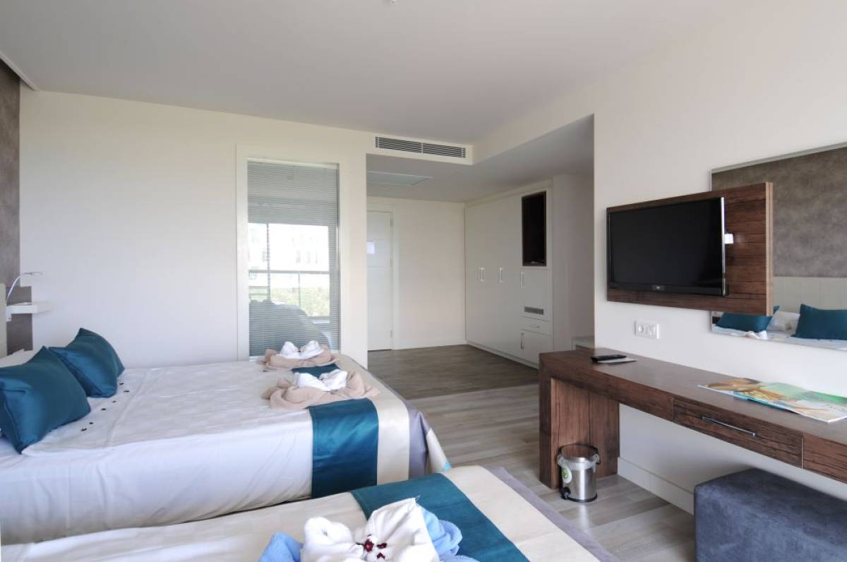 Lonicera West Hotel