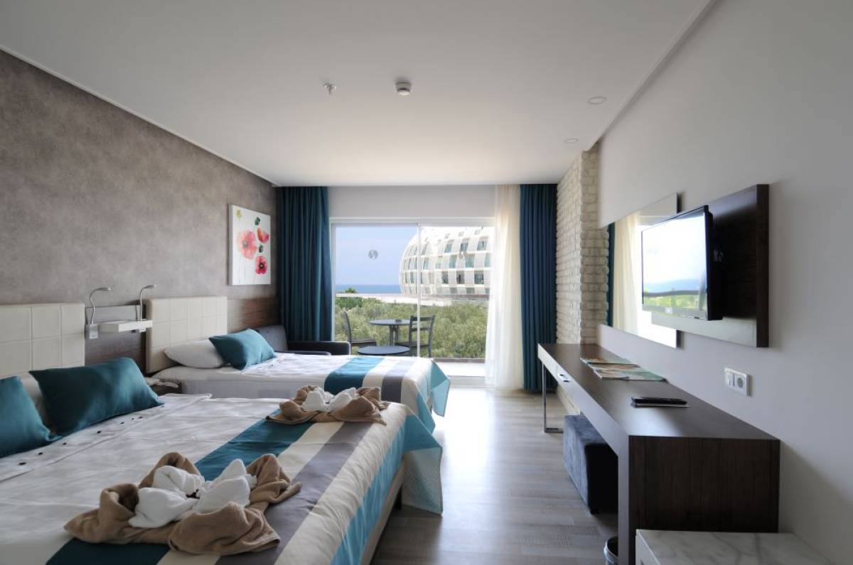 Lonicera West Hotel