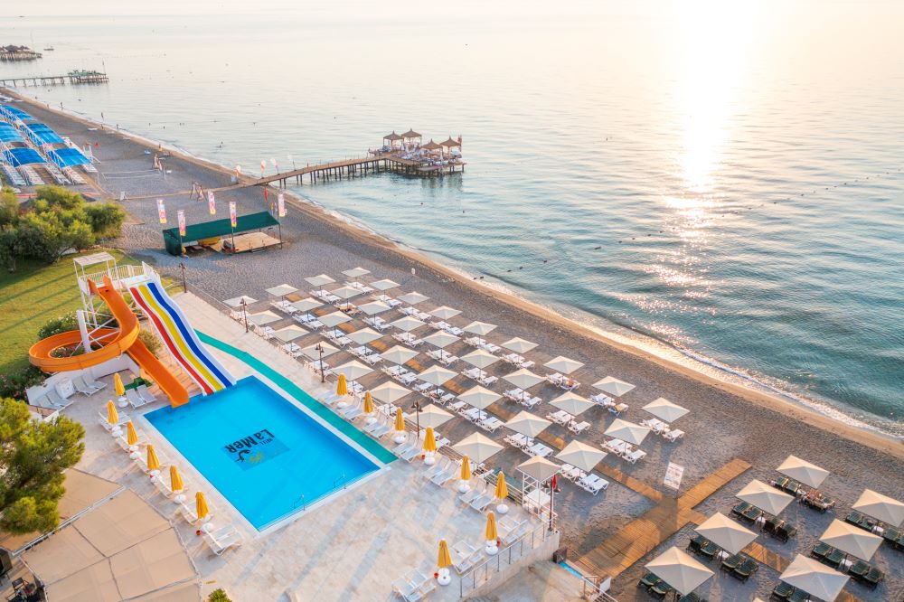 Perre La Mer Hotel