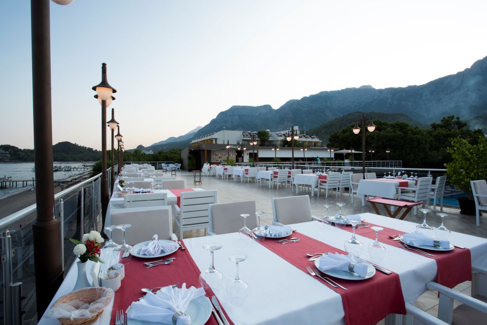 Perre La Mer Hotel