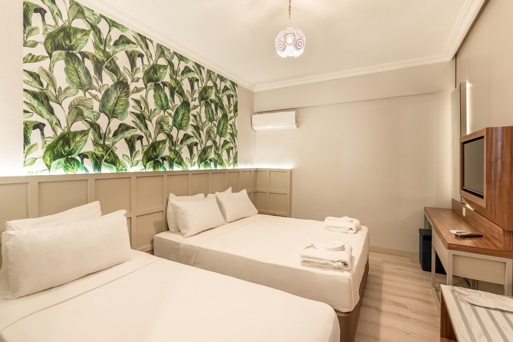 LANCORA BEACH HOTEL