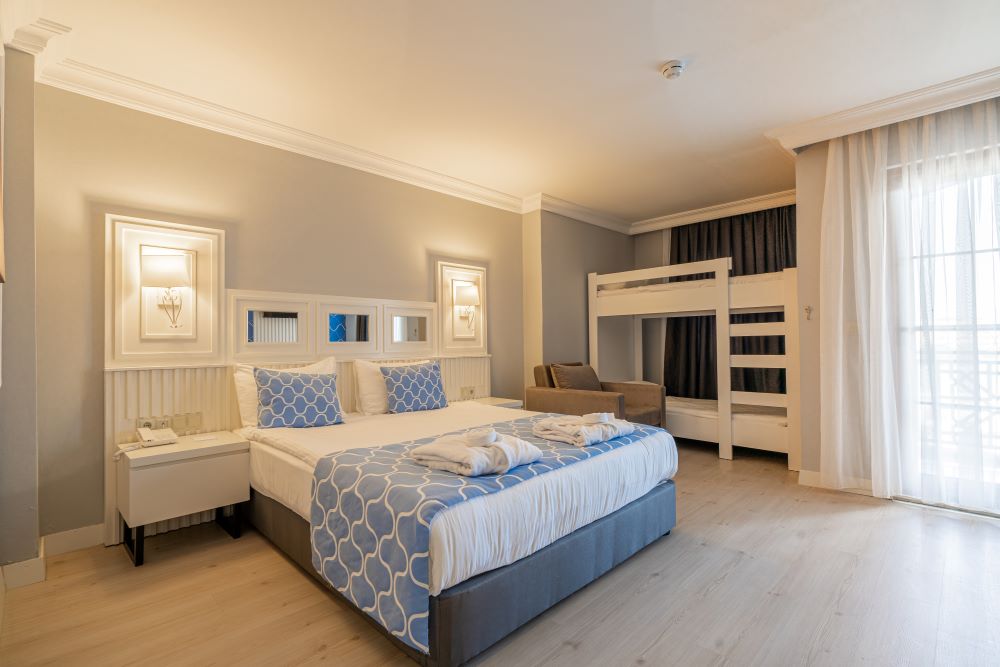 Euphoria Barbaross Beach Resort (Ex. Loxia Side)
