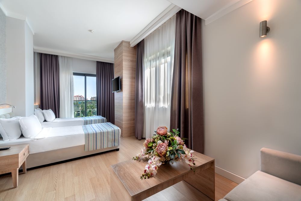 ORFEUS QUEEN HOTEL