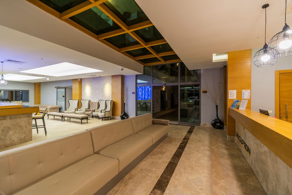 ORFEUS QUEEN HOTEL