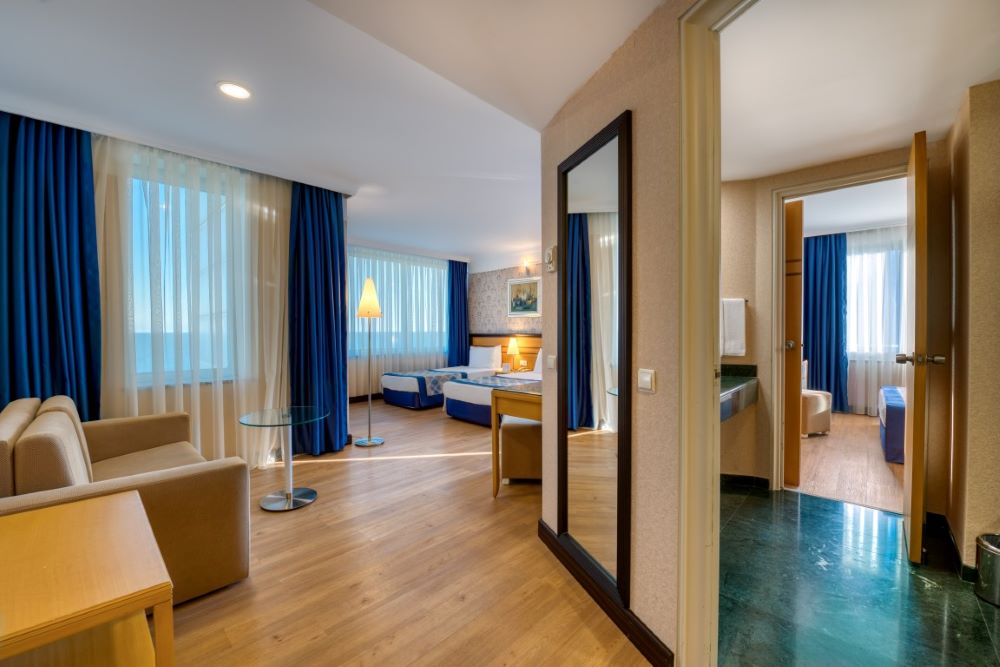 Porto Bello Hotel Resort & Spa