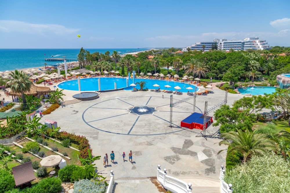 Sunrise Resort Hotel