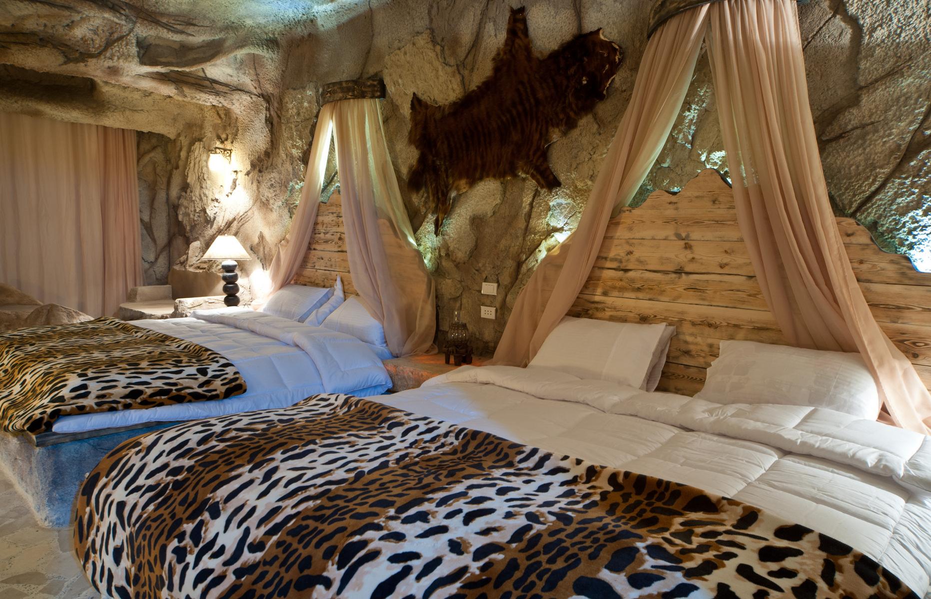 Caves Beach
