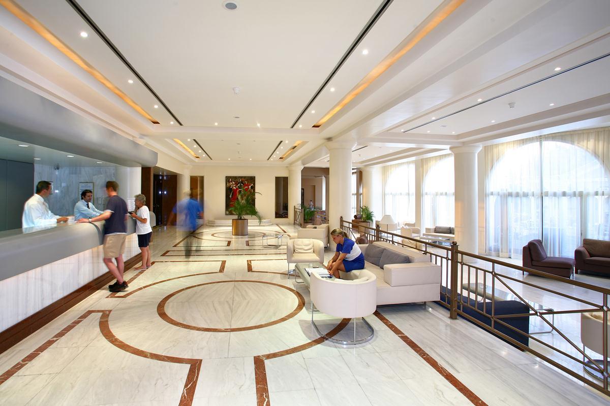 Golden Coast Beach Hotel