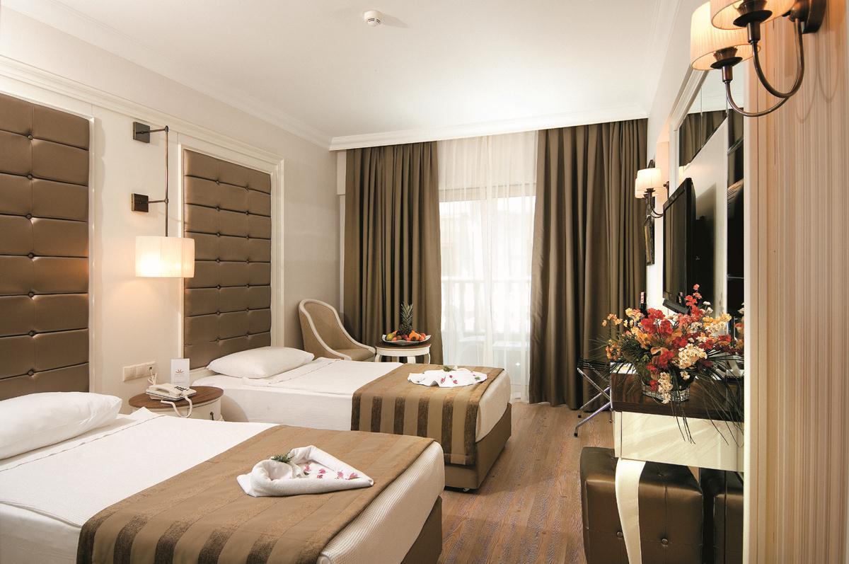 Aydinbey Famous Resort