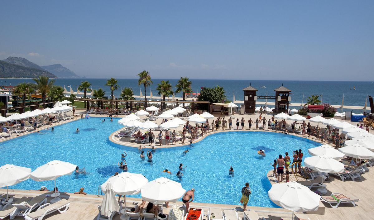 Crystal Flora Beach Resort & Spa