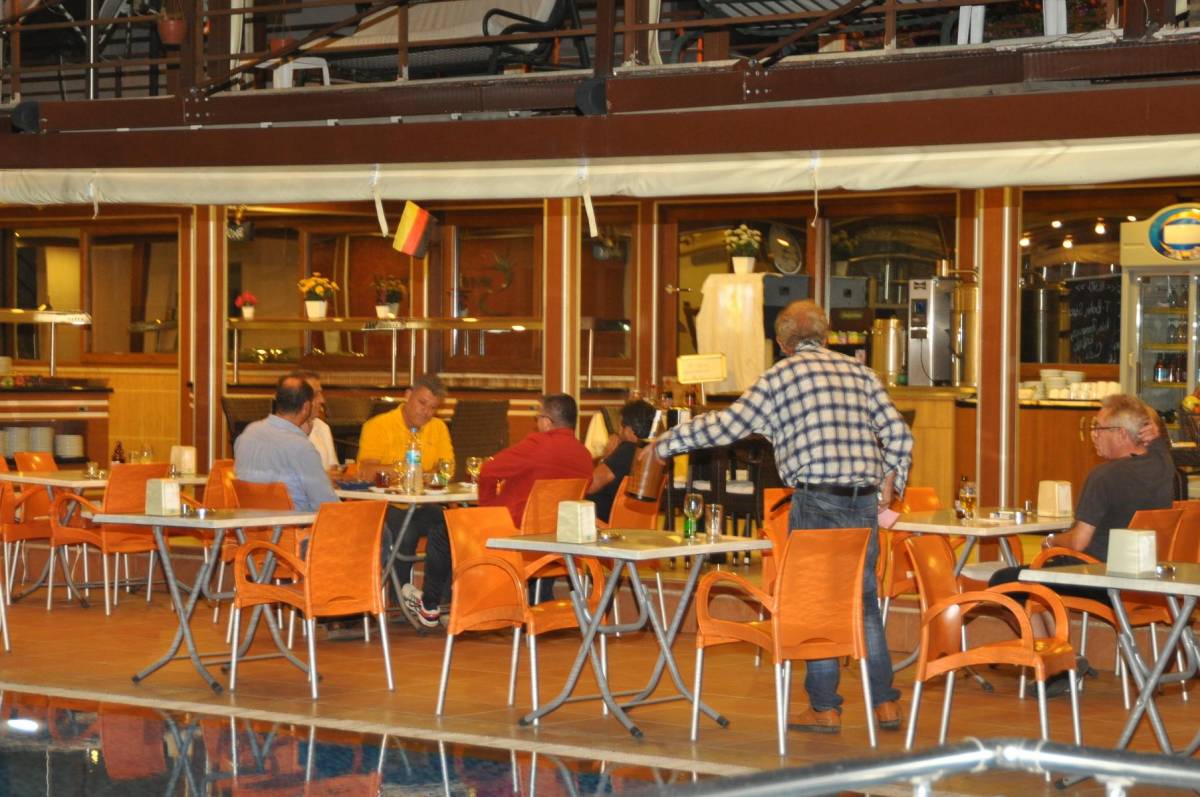 Selenium Hotel