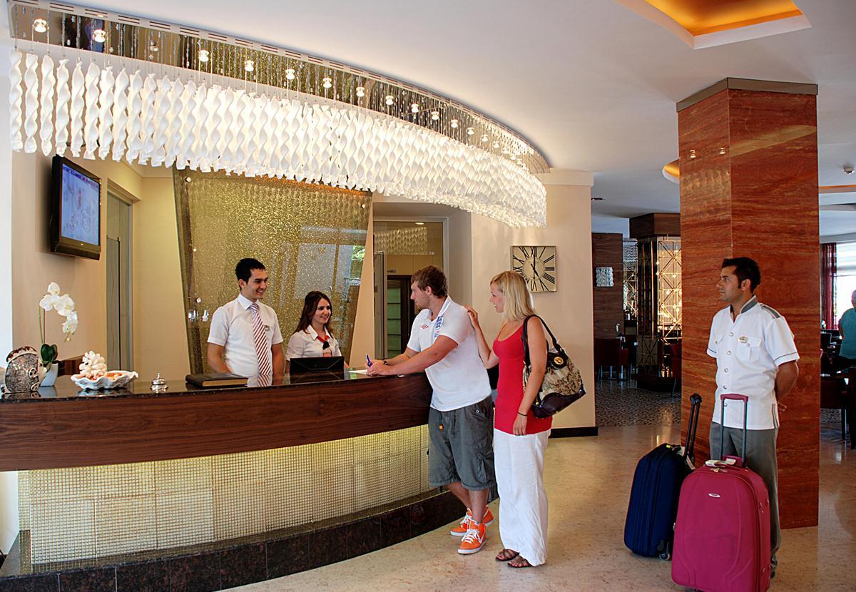 Grand Okan Hotel