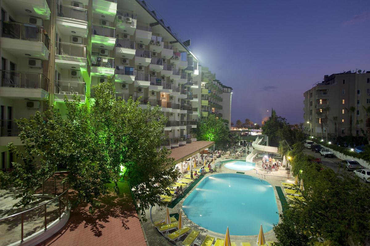 Monte Carlo Hotel