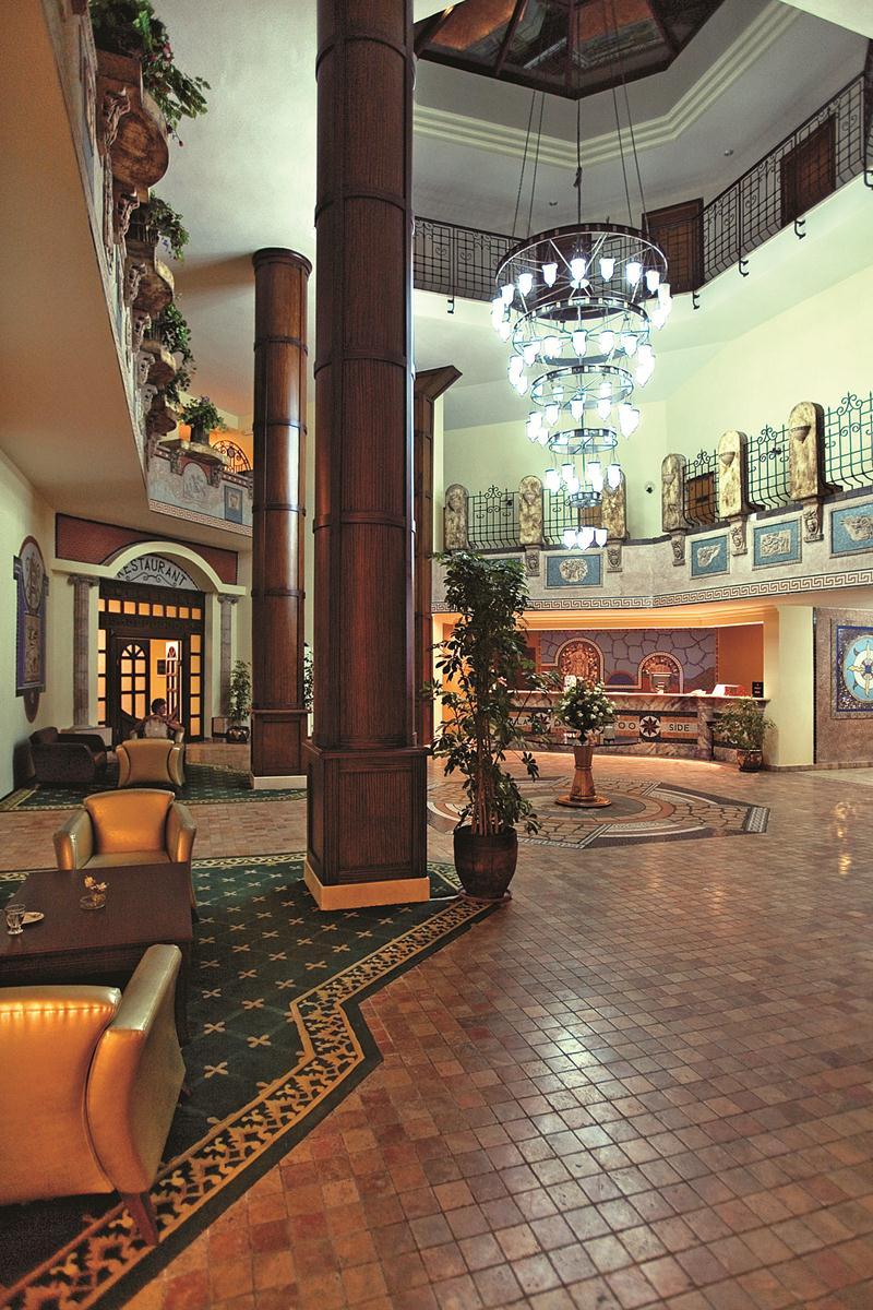 Villa Side