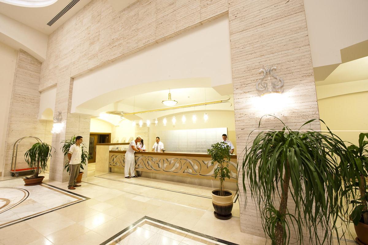 Melas Lara Hotel