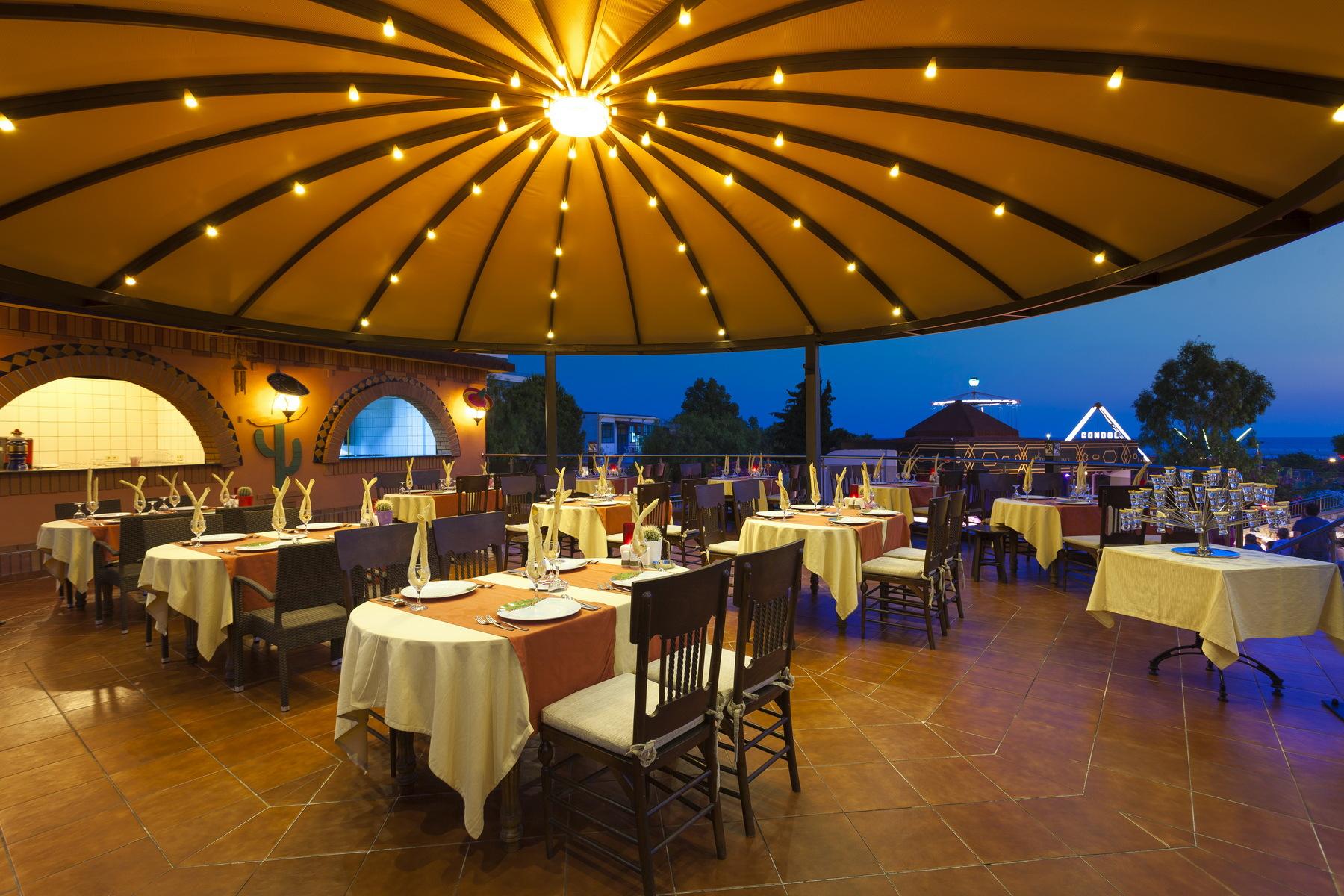 Club Hotel Turan Prince World