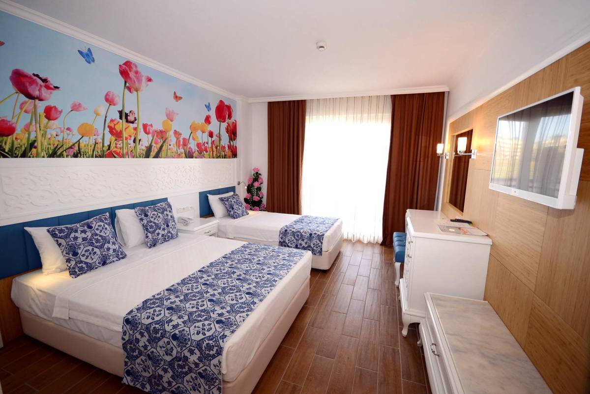 Eftalia Holiday Village Hotel