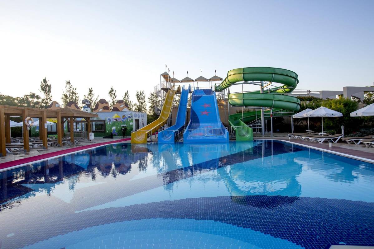Fame Residence Lara Spa