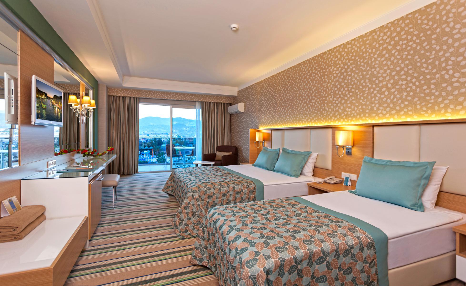 Royal Garden Beach Ex: Royal Select & Suite Hotel