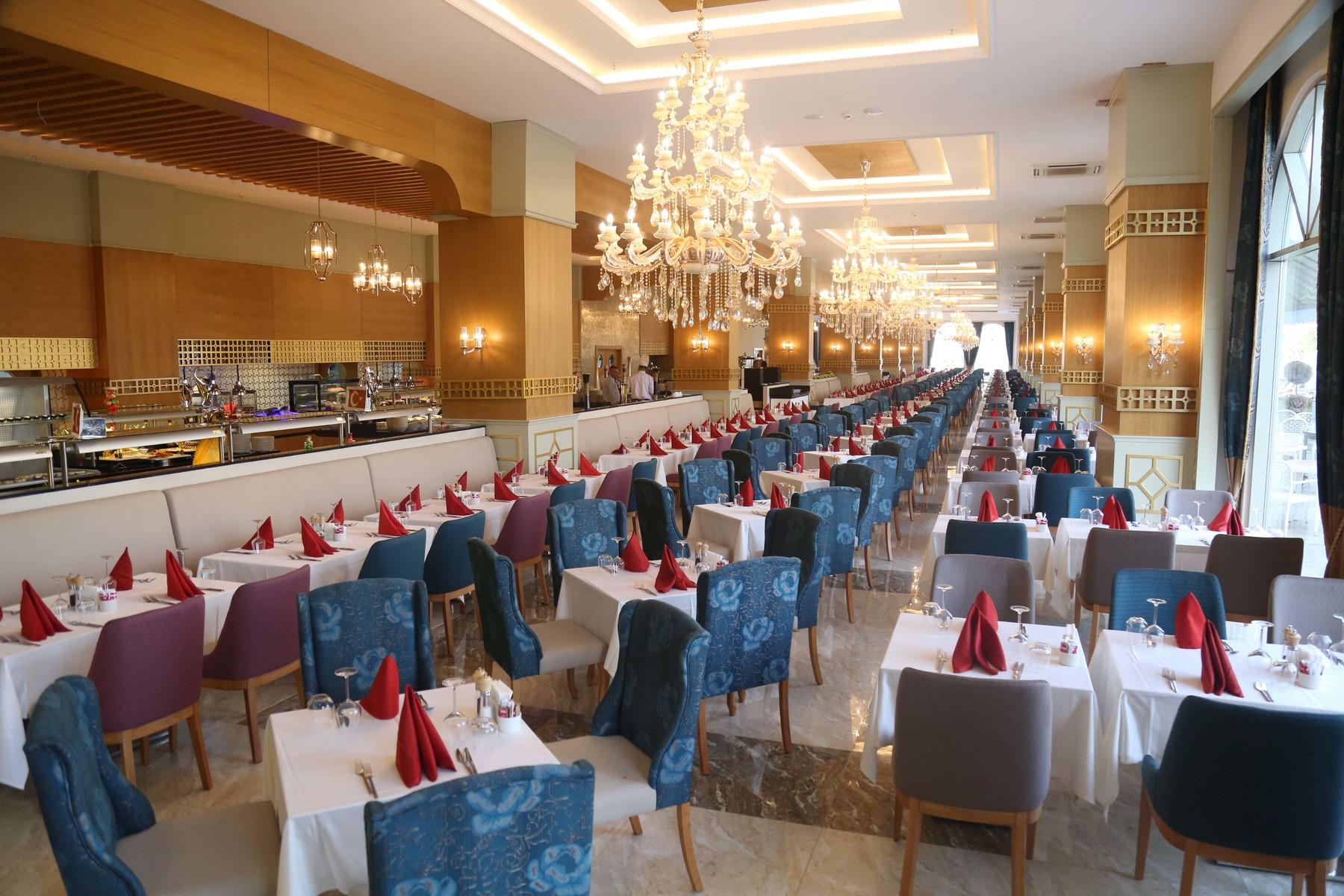 Jadore Deluxe Hotel & Spa