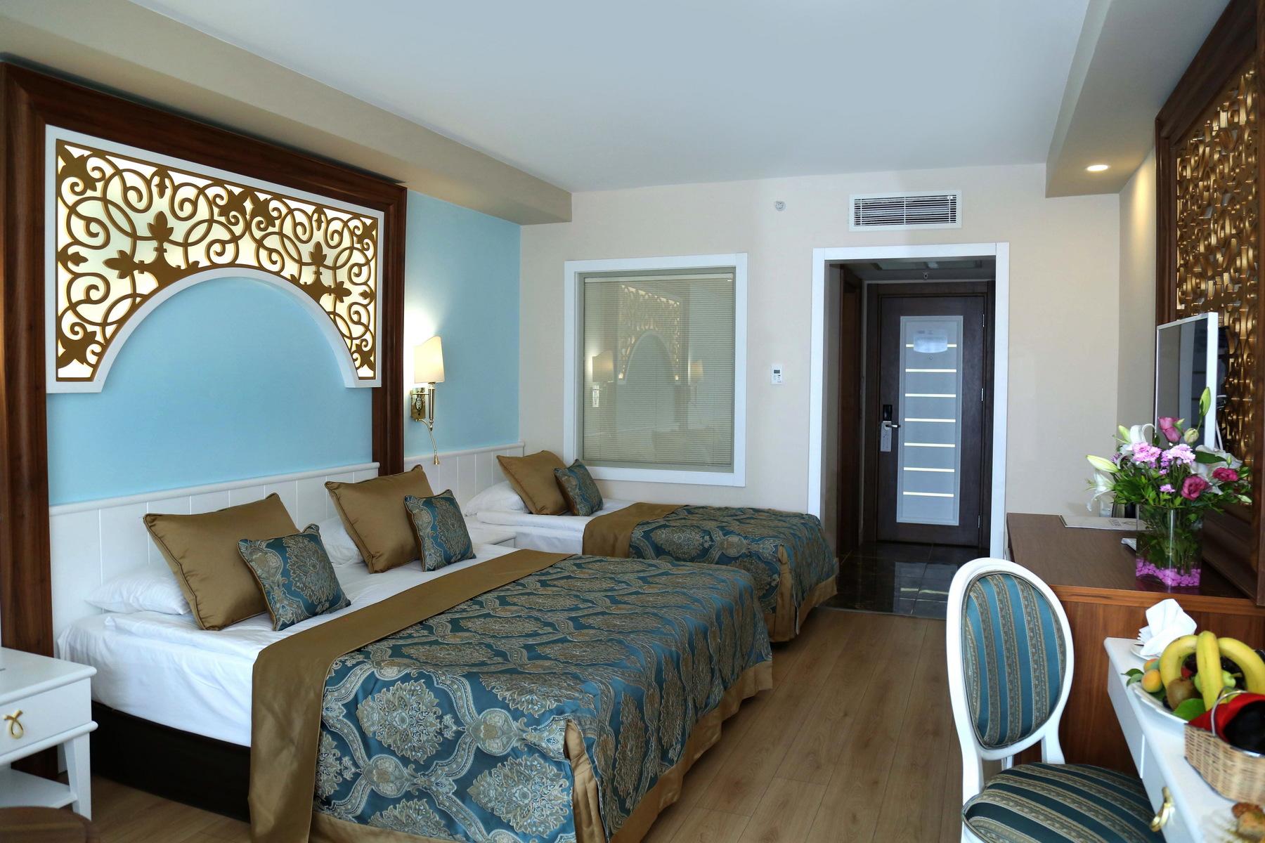 Jadore Deluxe Hotel & Spa