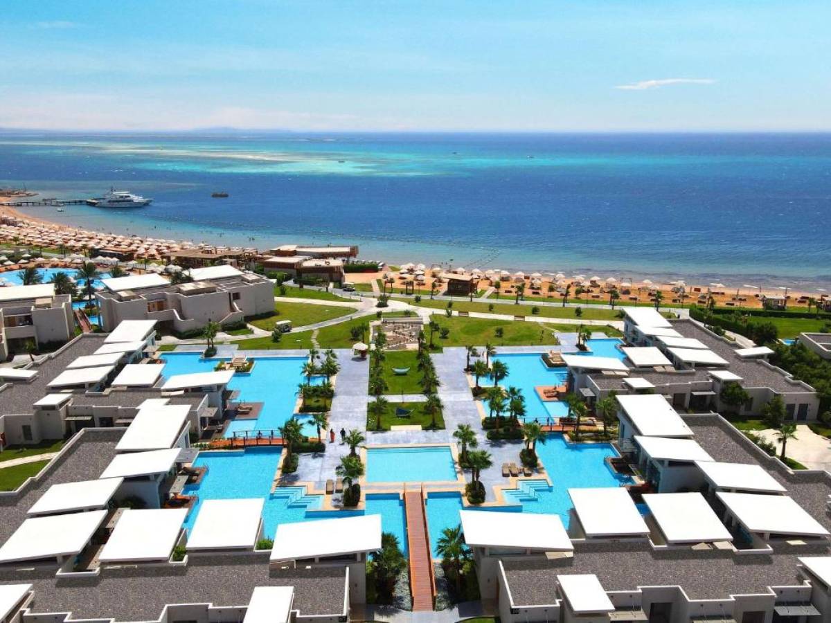 Rixos Premium Magawish Suites & Villas
