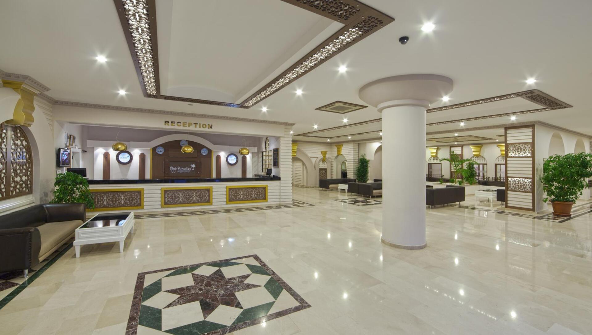 CLUB PARADISO HOTEL & RESORT