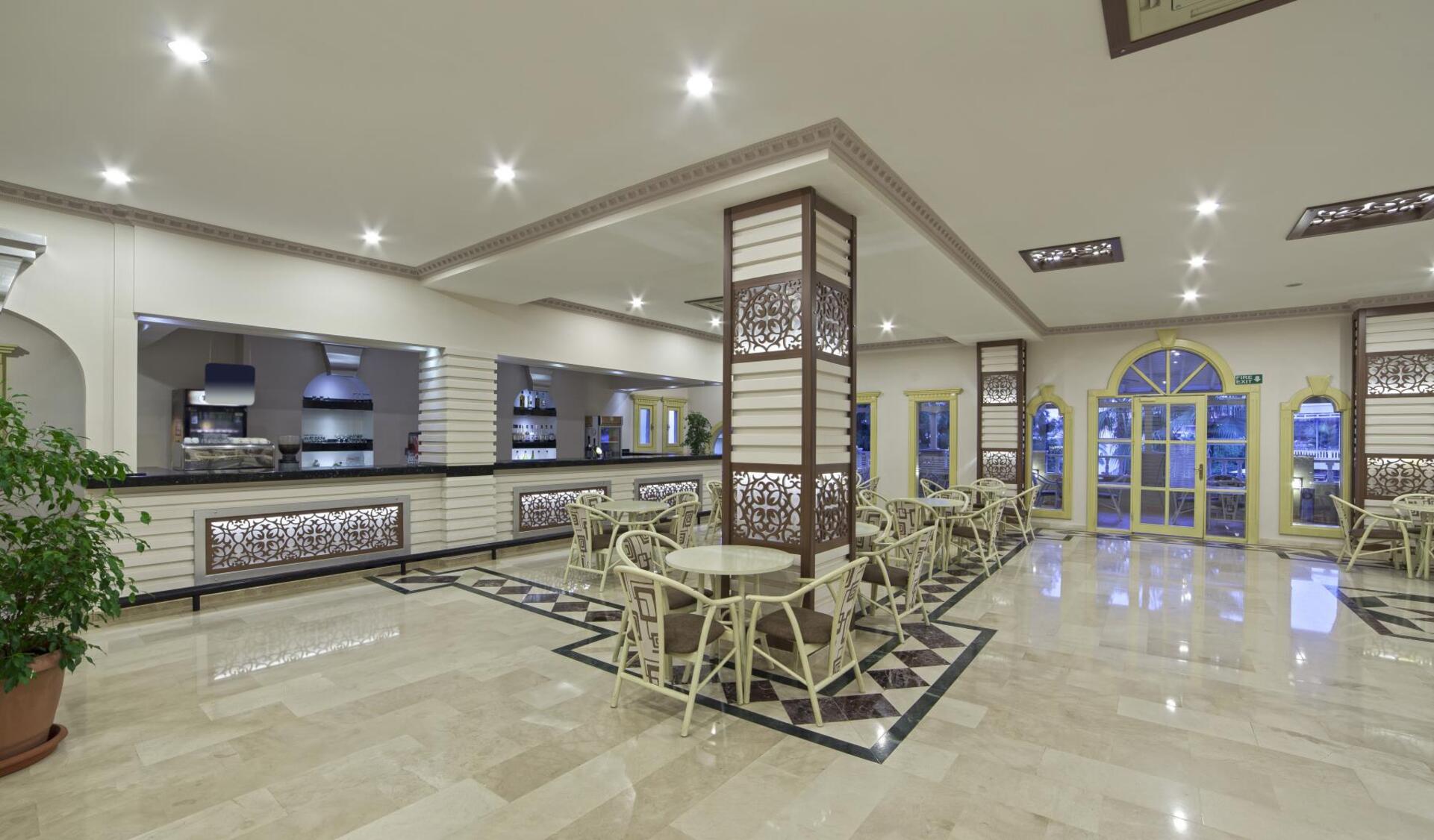 CLUB PARADISO HOTEL & RESORT