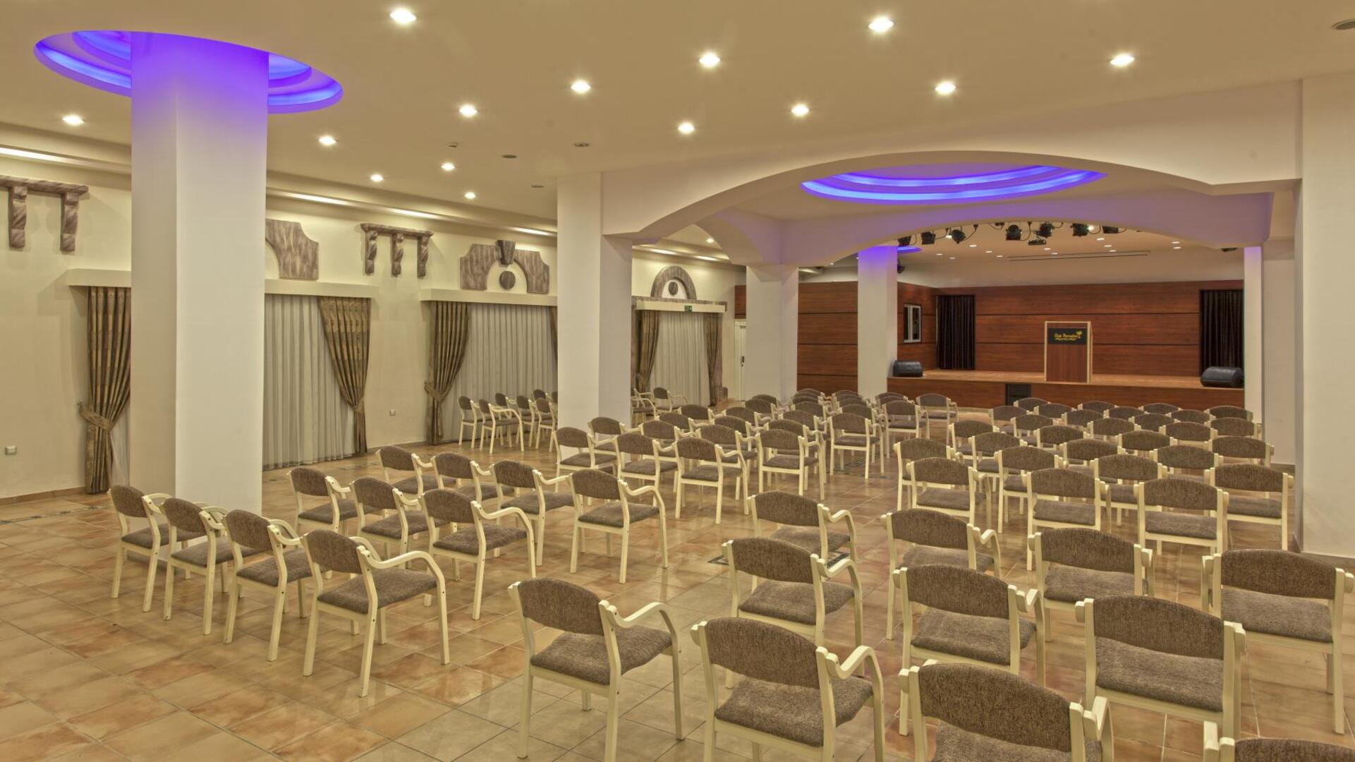 CLUB PARADISO HOTEL & RESORT