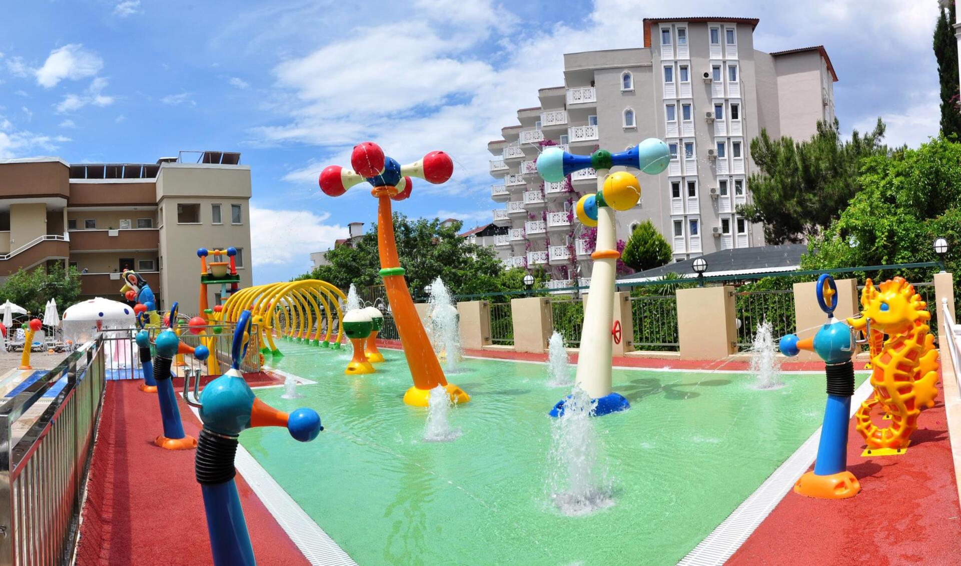 CLUB PARADISO HOTEL & RESORT